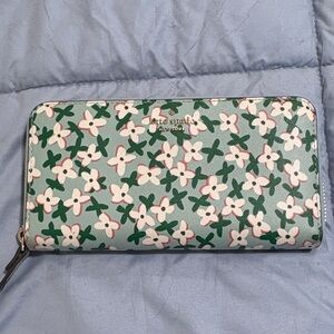 Kate Spade Green Floral Wallet